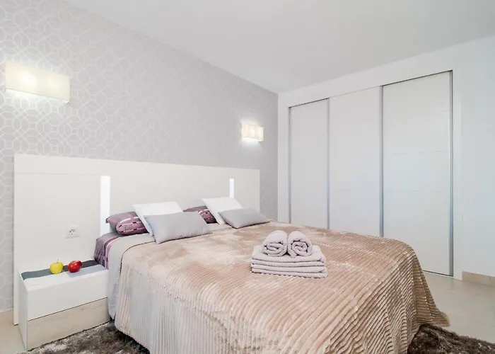 شقة Espanatour Yuliana *